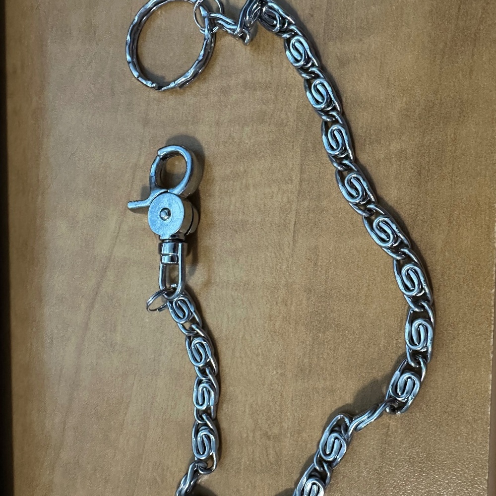 Silver Swirl Link Wallet Chain w/ Swivel Clasp & Key Ring